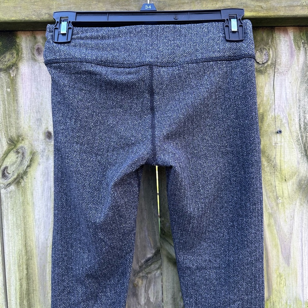 Ivivva Rhythmic Tight Scattered‎ Herringbone Gray Size 12 - Picture 12 of 13